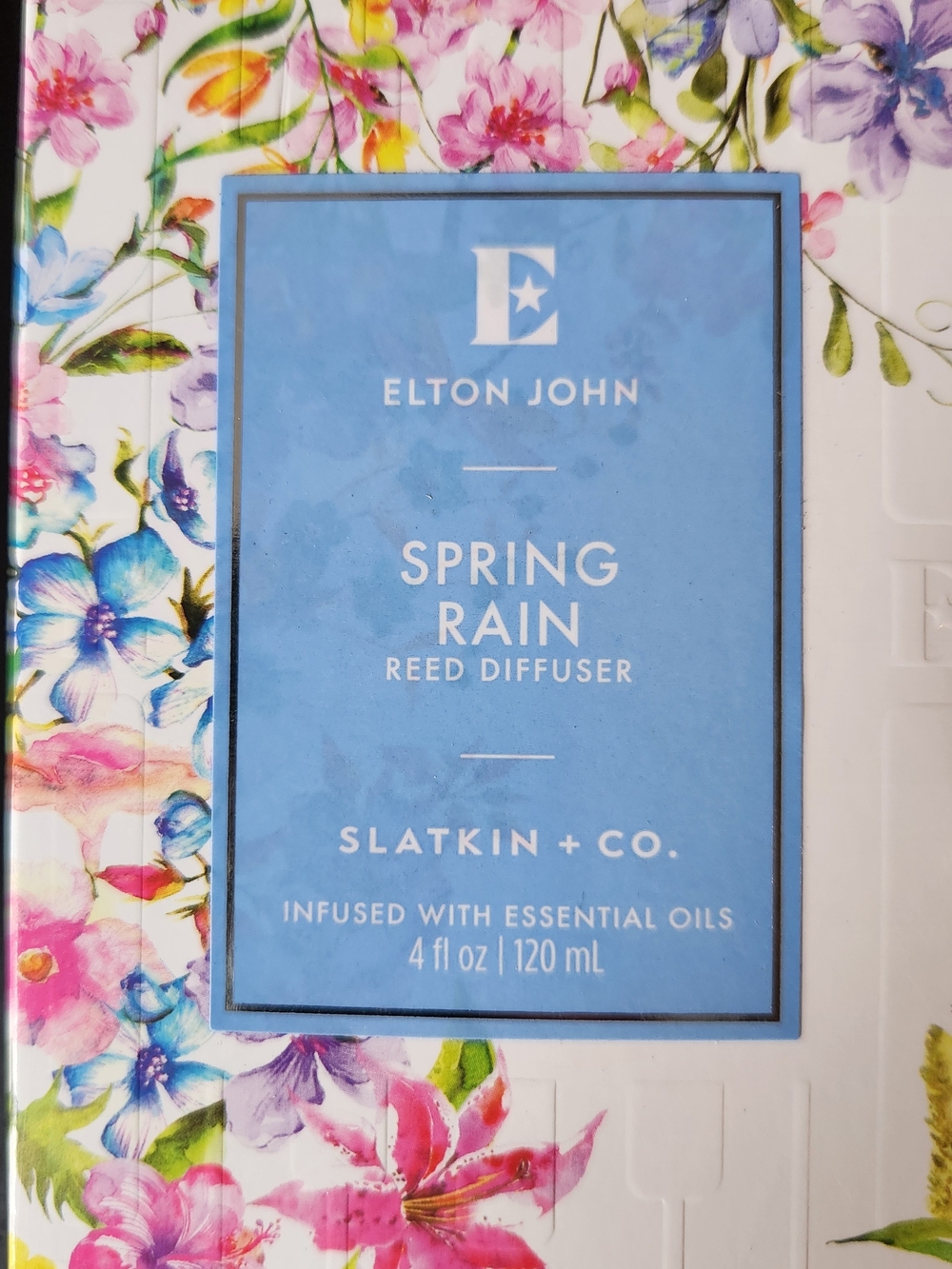 Two Elton John Spring Rain Reed Diffusers - Picture 4 of 4
